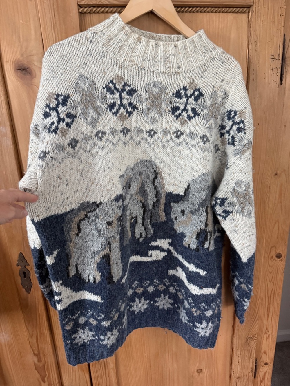 Womens Vintage Cream & Navy Knit wool blend Sweater with Polar Bears
